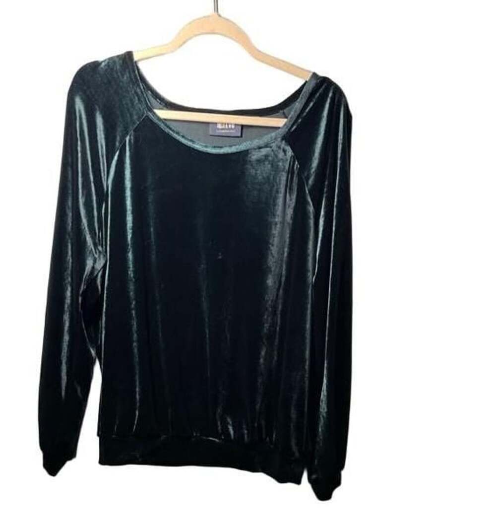Maeve Anthropologie Holiday Green Liquid Velvet Scoop Neck Top Sz. L NWOT